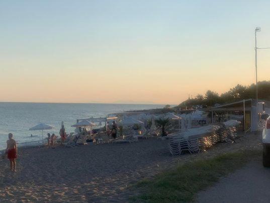 LOGA PARALIA DIKELLA EVROs Mesimvria  Eksteriør billede